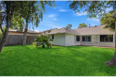 12523 Honeywood Trail, Houston, TX 77077 - Photo 26