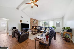 411 Forest Hills Dr, League City, TX 77573 - Photo 4