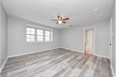 115 Squires Bend, Stafford, TX 77477 - Photo 28