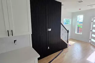 4562 Teton St, Houston, TX 77051 - Photo 4