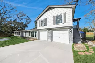 100 N Mattson St, West Columbia, TX 77486 - Photo 1