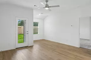 25260 Leather Leaf Ct, Montgomery, TX 77316 - Photo 8