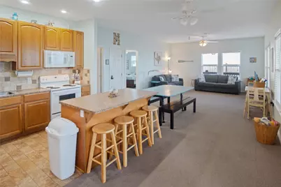 2691 Gillespie, Crystal Beach, TX 77650 - Photo 10