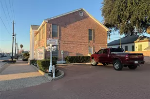 2302 45th St, Galveston, TX 77550 - Photo 14
