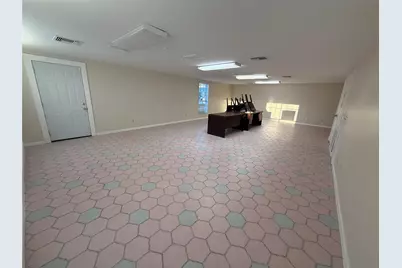 2302 45th Street, Galveston, TX 77550 - Photo 12