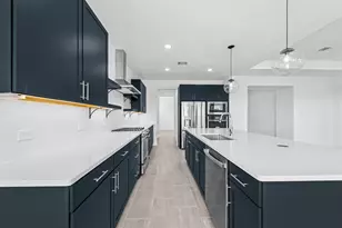 12110 Willow Way Ave, Mont Belvieu, TX 77535 - Photo 6