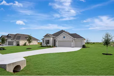 215 Dunovant Drive, Sealy, TX 77474 - Photo 2