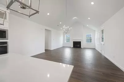 215 Dunovant Drive, Sealy, TX 77474 - Photo 10