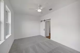 215 Dunovant Dr, Sealy, TX 77474 - Photo 6