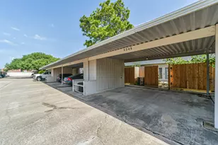 9345 Westwood Village Dr, Houston, TX 77036 - Photo 22