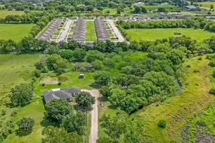 824 Betty St, El Campo, TX 77437 - Photo 26