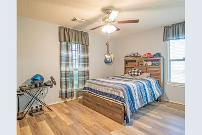 824 Betty Street, El Campo, TX 77437 - Photo 12