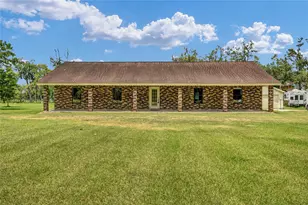 6192 County Rd 803, Sweeny, TX 77480 - Photo 1