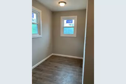 211 E Sterling Street #4, Baytown, TX 77520 - Photo 4