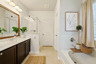 4414 Painted Bunting Ln, Baytown, TX 77521 - Photo 4