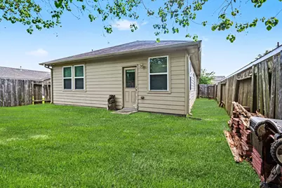 10019 Meadow Mill Forest Lane, Houston, TX 77044 - Photo 14