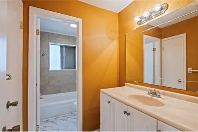 2402 21st Avenue N, Texas City, TX 77590 - Photo 20