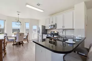 410 Walnut Branch Dr, Baytown, TX 77523 - Photo 6