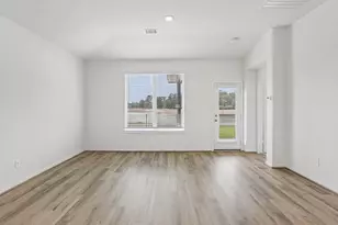 16262 Parish Pointe Ct, Conroe, TX 77302 - Photo 10