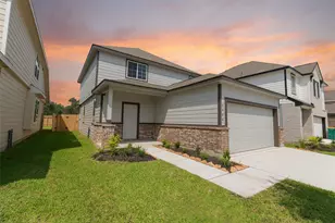 2906 Briggs Dr, Conroe, TX 77301 - Photo 2
