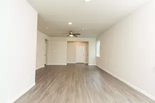 2906 Briggs Dr, Conroe, TX 77301 - Photo 8