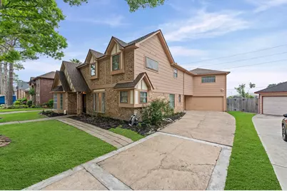 110 Shadow Wood Drive, Sugar Land, TX 77498 - Photo 4