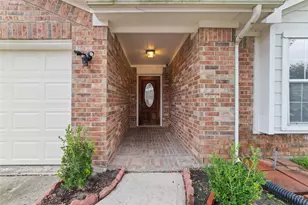 2727 Chatford Hollow Ln, Houston, TX 77014 - Photo 4
