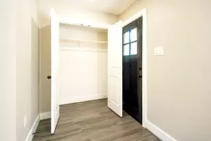 10492 Hammerly Blvd, Houston, TX 77043 - Photo 8