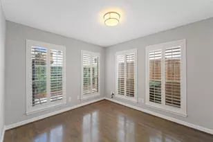 126 Detering St, Houston, TX 77007 - Photo 8