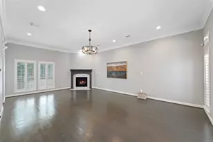 126 Detering St, Houston, TX 77007 - Photo 16