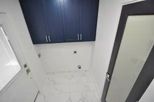 7133 Evans St, Houston, TX 77061 - Photo 10