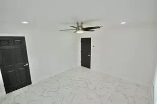 7133 Evans St, Houston, TX 77061 - Photo 32