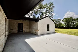 7133 Evans St, Houston, TX 77061 - Photo 1