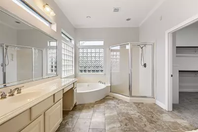 5906 Indian Hills Lane, Sugar Land, TX 77479 - Photo 16