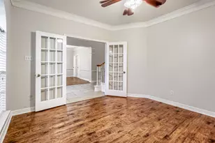 5906 Indian Hills Ln, Sugar Land, TX 77479 - Photo 10