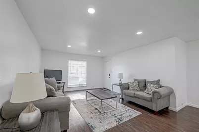5863 Inwood Drive #3, Houston, TX 77057 - Photo 8