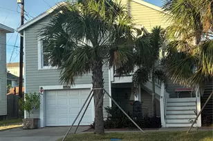 2314 33rd St, Galveston, TX 77550 - Photo 2