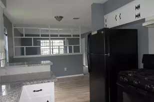 6315 Roughlock St, Houston, TX 77016 - Photo 2