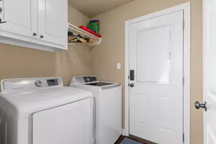 137 Silverbell Cir, Lake Jackson, TX 77566 - Photo 40