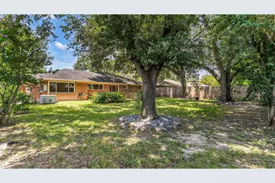 4417 Willowbend Boulevard, Houston, TX 77035 - Photo 32