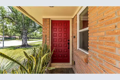 4417 Willowbend Boulevard, Houston, TX 77035 - Photo 2