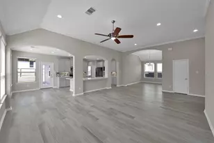 419 Stonebrook Ln, Conroe, TX 77304 - Photo 10