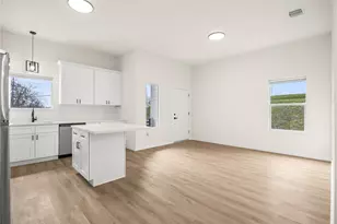 9709 Pelsey St, Houston, TX 77029 - Photo 2