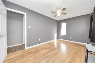 3906 Dolphin Ln, La Porte, TX 77571 - Photo 16