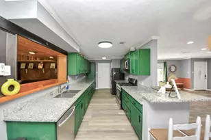 3906 Dolphin Ln, La Porte, TX 77571 - Photo 22