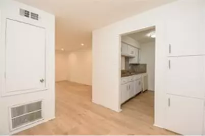 7200 Clarewood Drive #209, Houston, TX 77036 - Photo 4