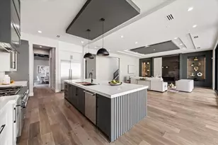 2120 Branard St, Houston, TX 77098 - Photo 10