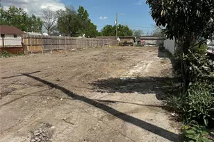 3017 Golfcrest Blvd, Houston, TX 77087 - Photo 1