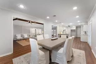 10818 Olympia Dr, Houston, TX 77042 - Photo 4