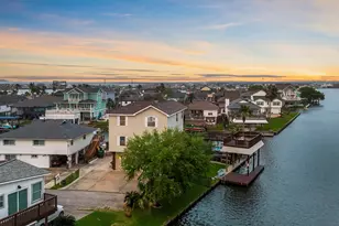 9 S Sandpiper St, La Marque, TX 77568 - Photo 36